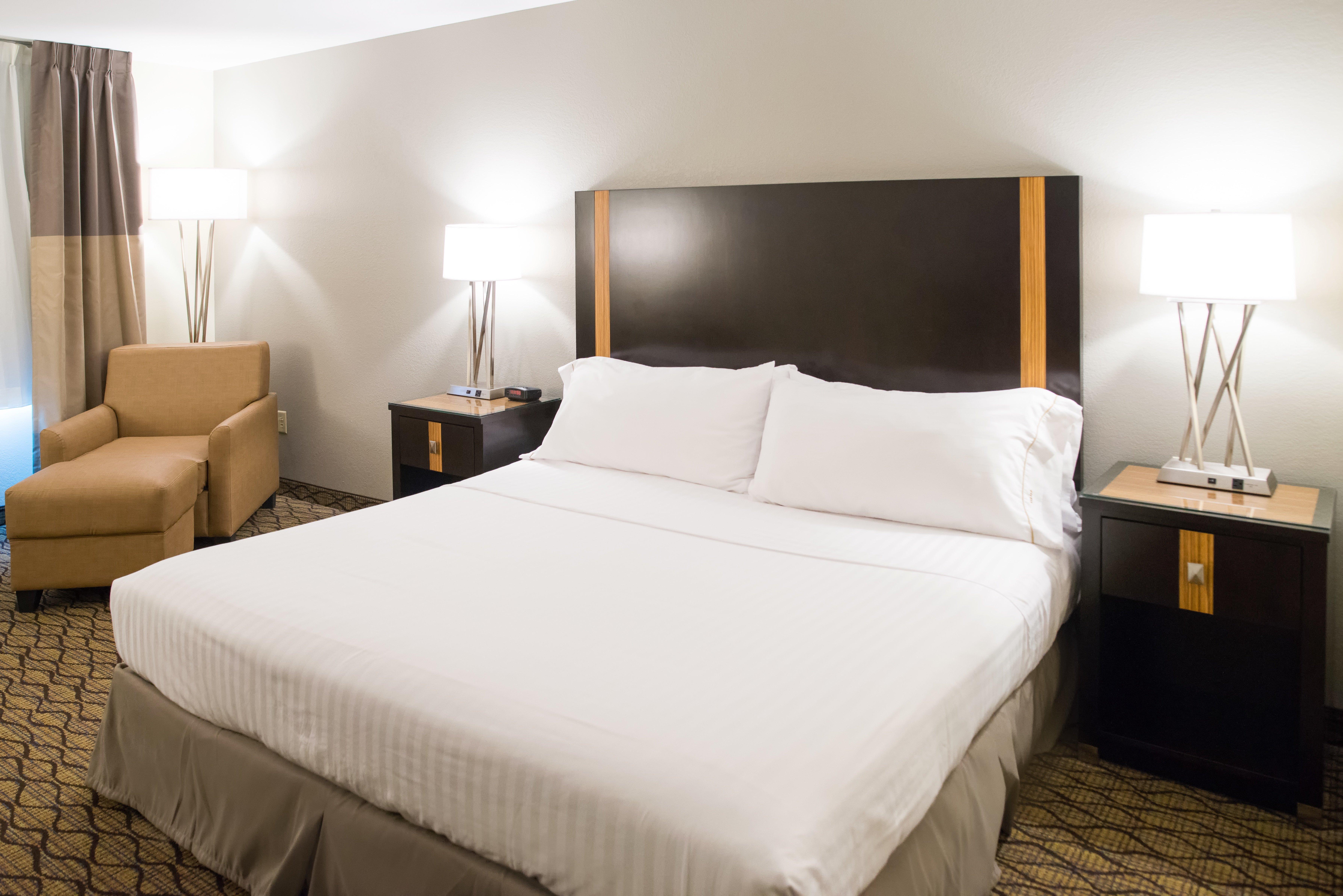 Holiday Inn Express Hotel & Suites Chanhassen By Ihg Екстер'єр фото